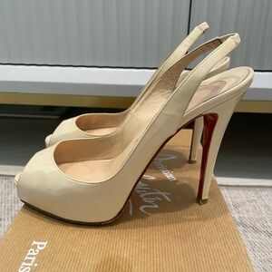 CHRISTIAN LOUBOUTIN PRIVE NUDE CREAM STILETTOS SHOES SLINGBACKS 37.5 7